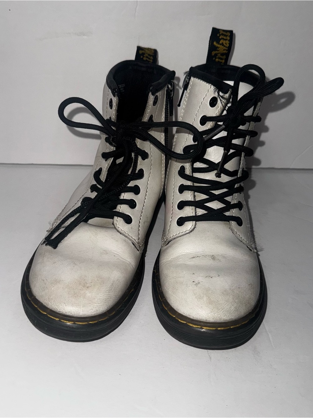 Dr. Martens ankle boots big kids size 1 - Picture 3 of 7